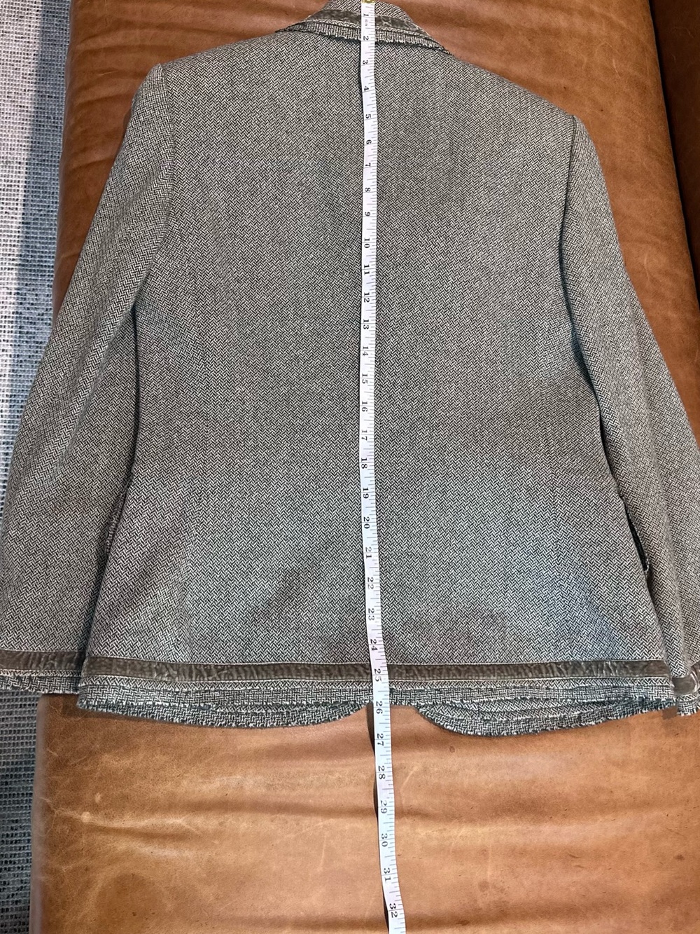 Banana Republic Gray Tweed Velvet-Trim Blazer - Picture 11 of 11